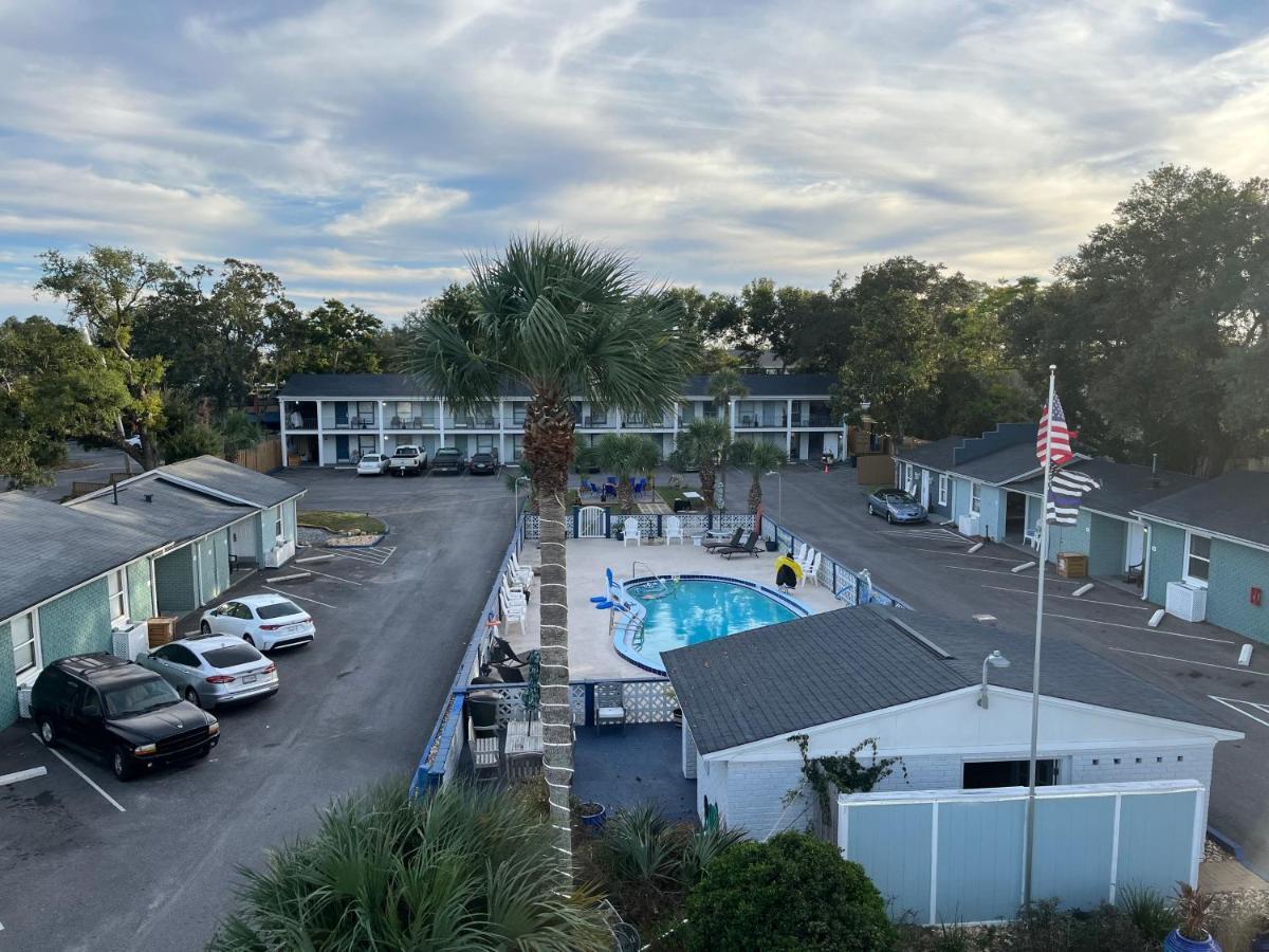 Gulf Coast Inn Gulf Breeze Extérieur photo