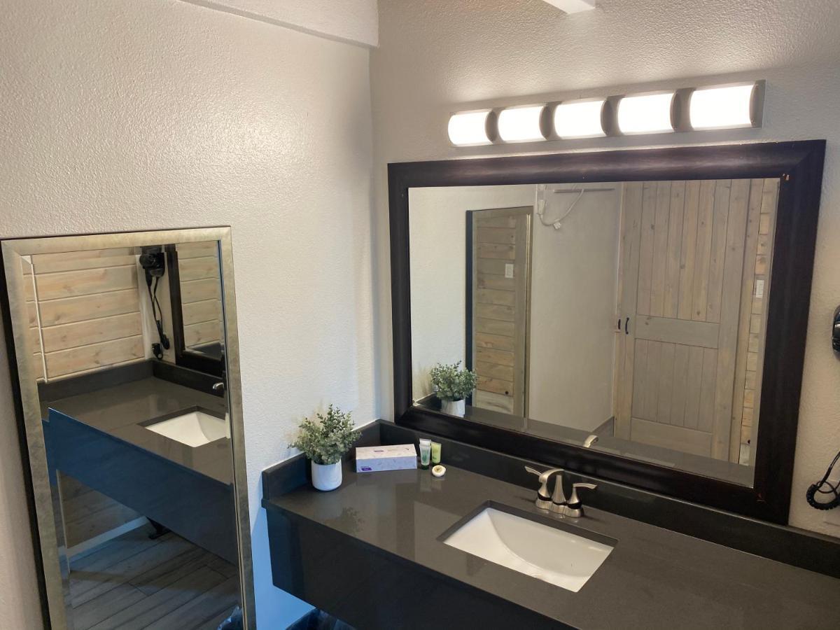 Gulf Coast Inn Gulf Breeze Extérieur photo